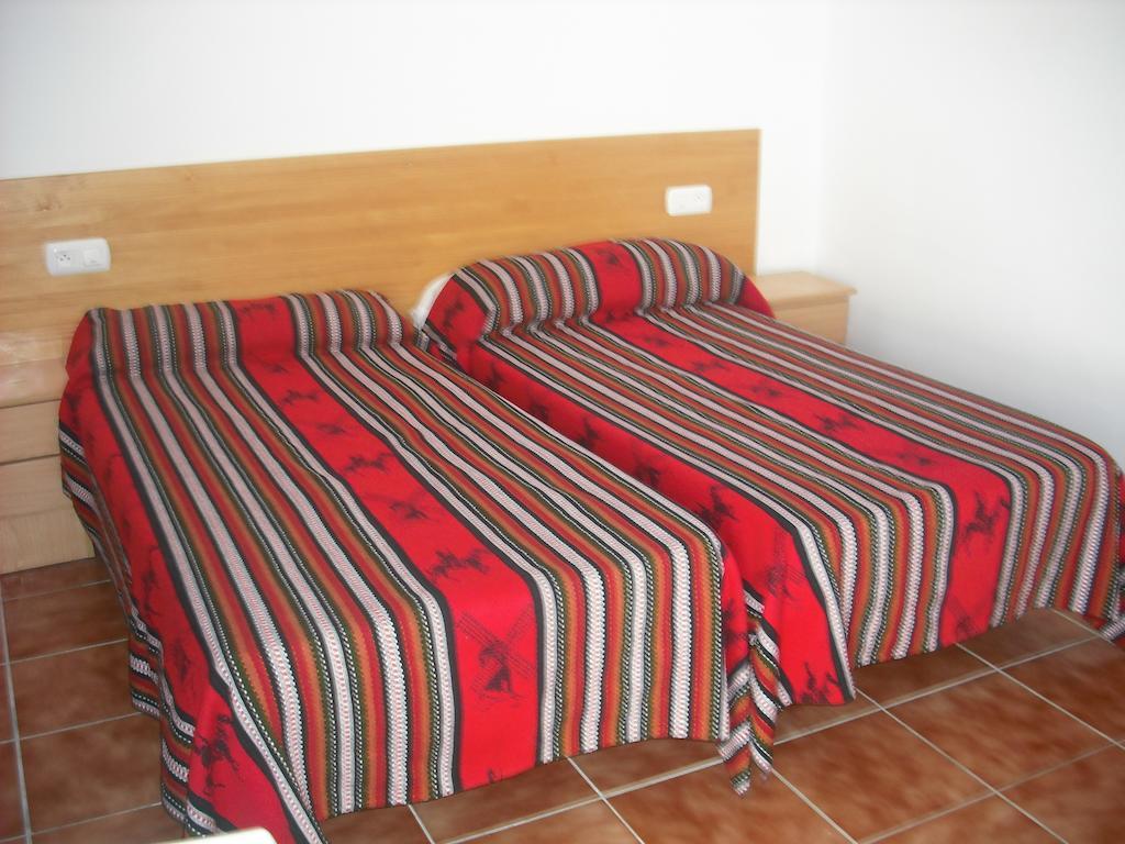 Apartamentos Sierra Del Hacho Montejaque Room photo